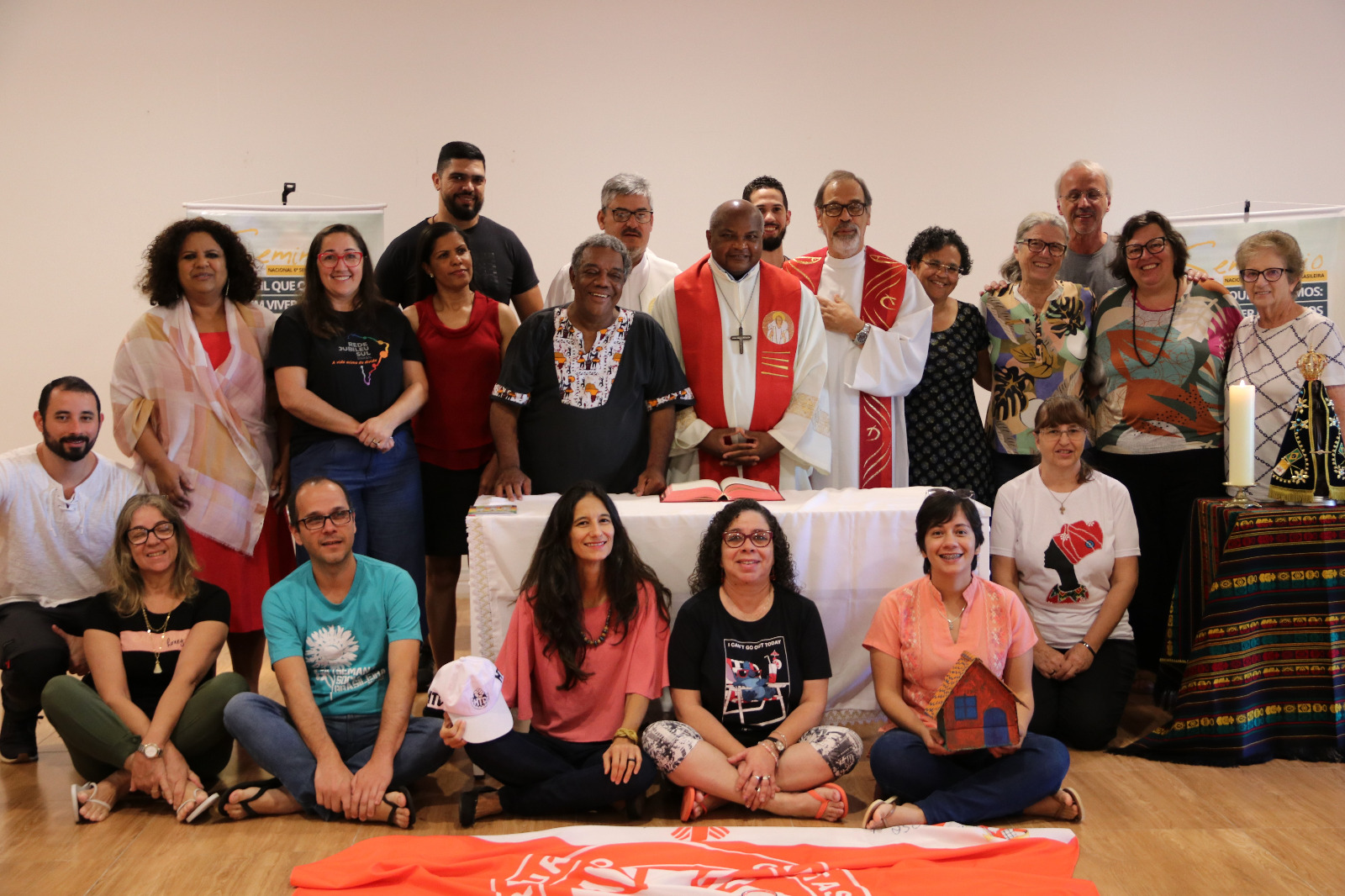 Participantes do Seminário Nacional da Pastoral da Moradia e Favela